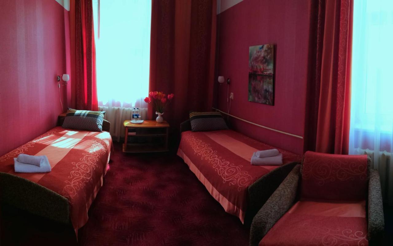 Kalna Ligzda Hotel Smiltene Exterior photo